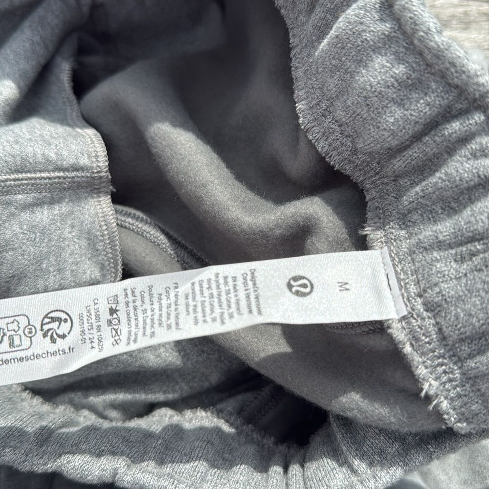 Lululemon Scuba Mid-Rise Oversized Cargo Jogger Heathered Grey size Medium NWT - Picture 5 of 7